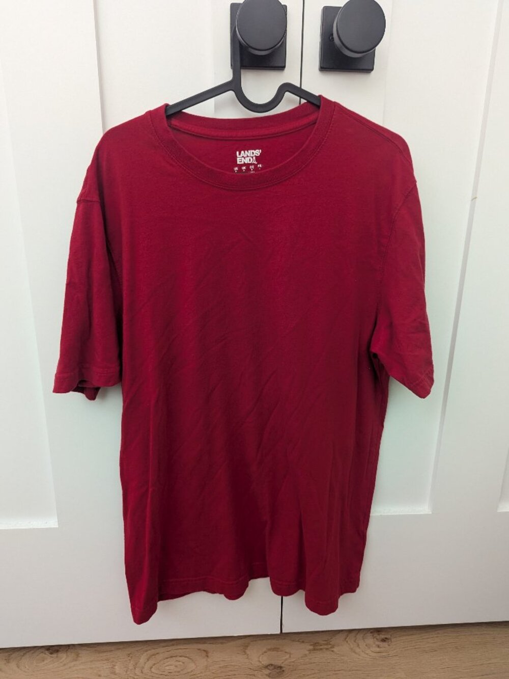 Lands End Plain Red Tee 100% Cotton Size M